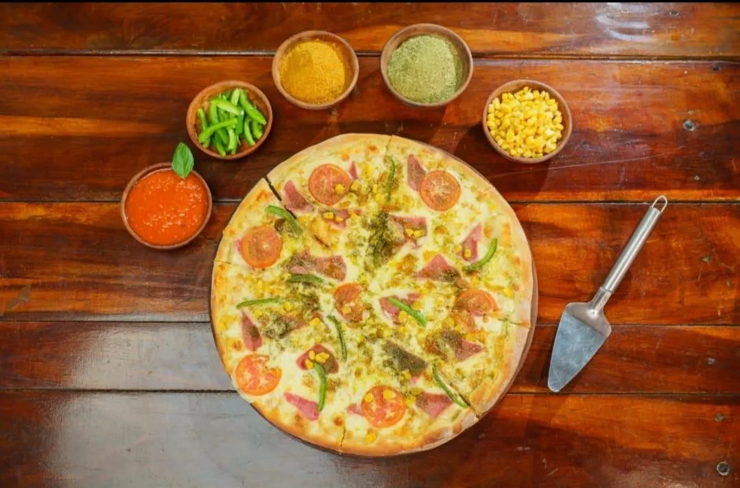 Portada del plato 'PIZZA CRIOLLA (mediana)'